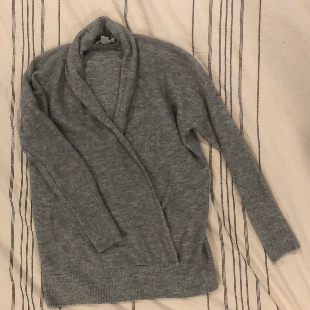 Breastfeeding sweater